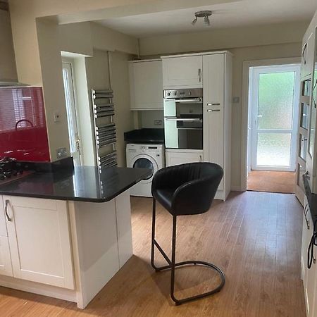 5 Bed House, 32 Tutbury Avenue, Cannon Park, Coventry, Cv4 7Bj别墅 外观 照片