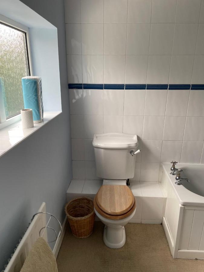 5 Bed House, 32 Tutbury Avenue, Cannon Park, Coventry, Cv4 7Bj别墅 外观 照片