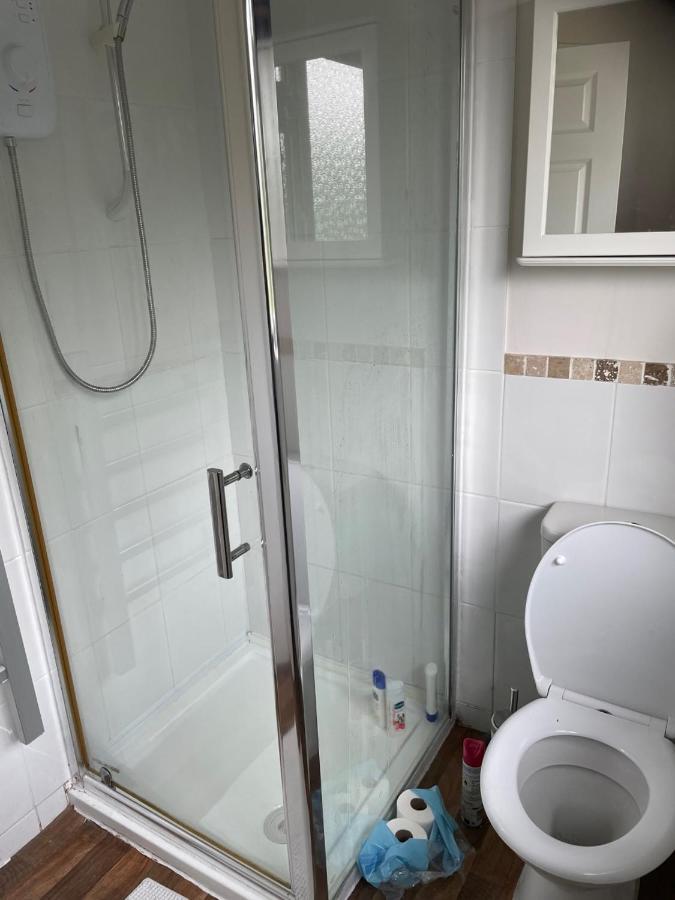 5 Bed House, 32 Tutbury Avenue, Cannon Park, Coventry, Cv4 7Bj别墅 外观 照片
