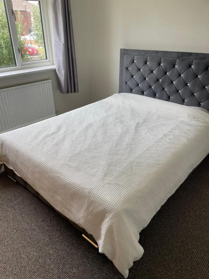 5 Bed House, 32 Tutbury Avenue, Cannon Park, Coventry, Cv4 7Bj别墅 外观 照片